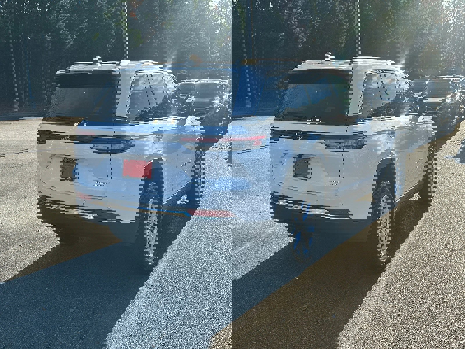 Used 2023 Jeep Grand Cherokee Limited image 9