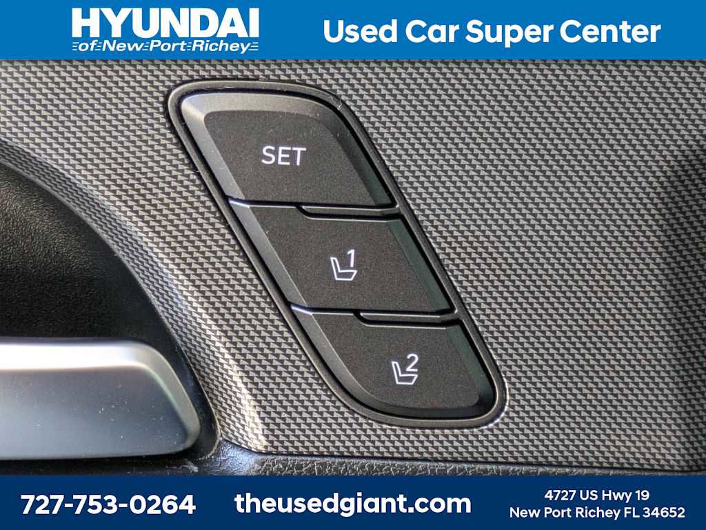 Used 2022 Hyundai Santa Fe Limited AWD/4WD image 26