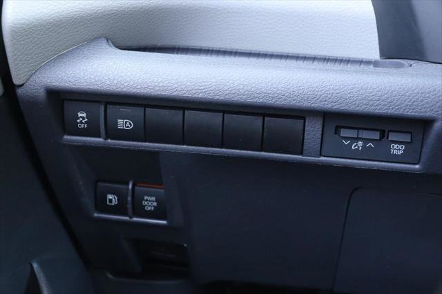 Certified 2024 Toyota Sienna XLE image 22