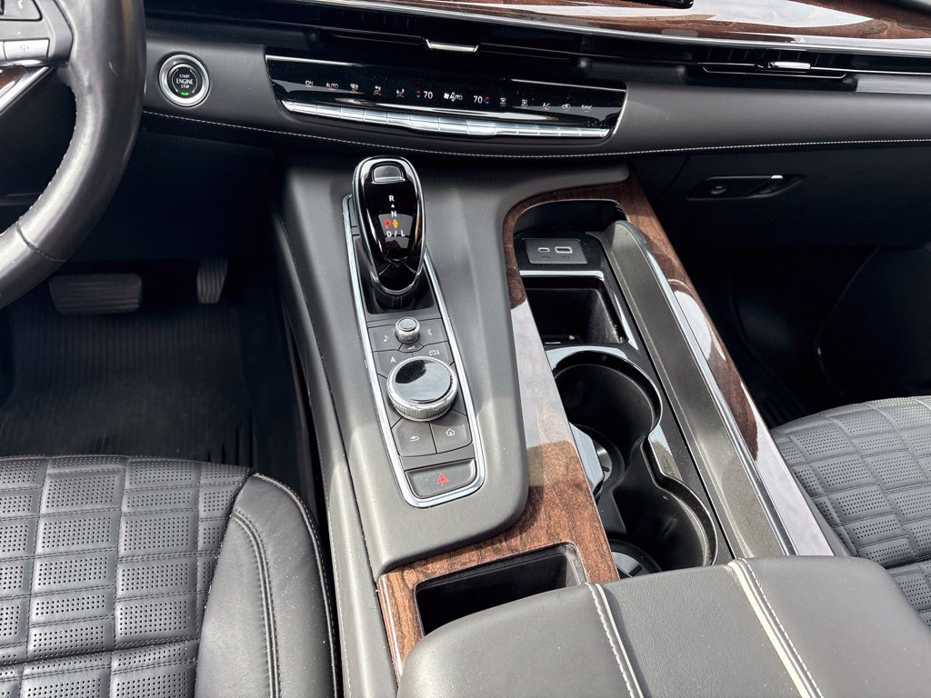 Used 2022 Cadillac Escalade Sport Platinum AWD/4WD image 14