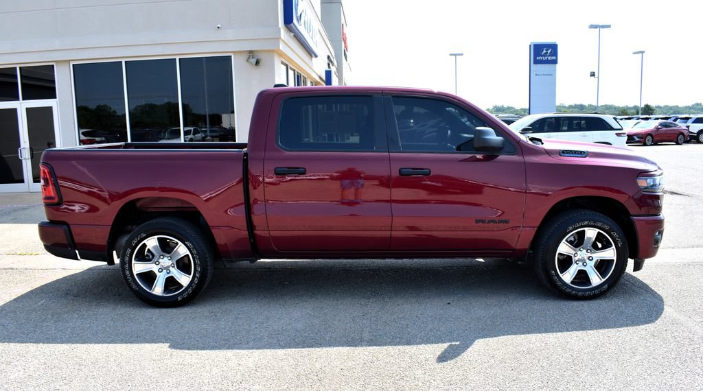 Used 2025 RAM 1500 Tradesman AWD/4WD image 2