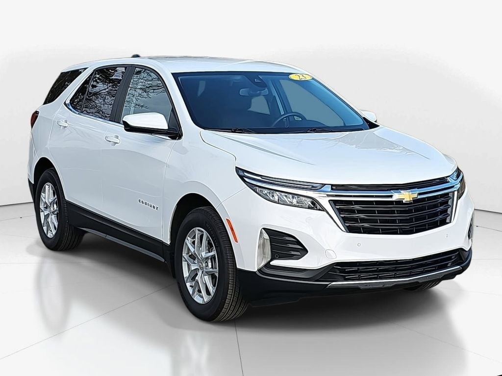 Used 2023 Chevrolet Equinox LT image 1