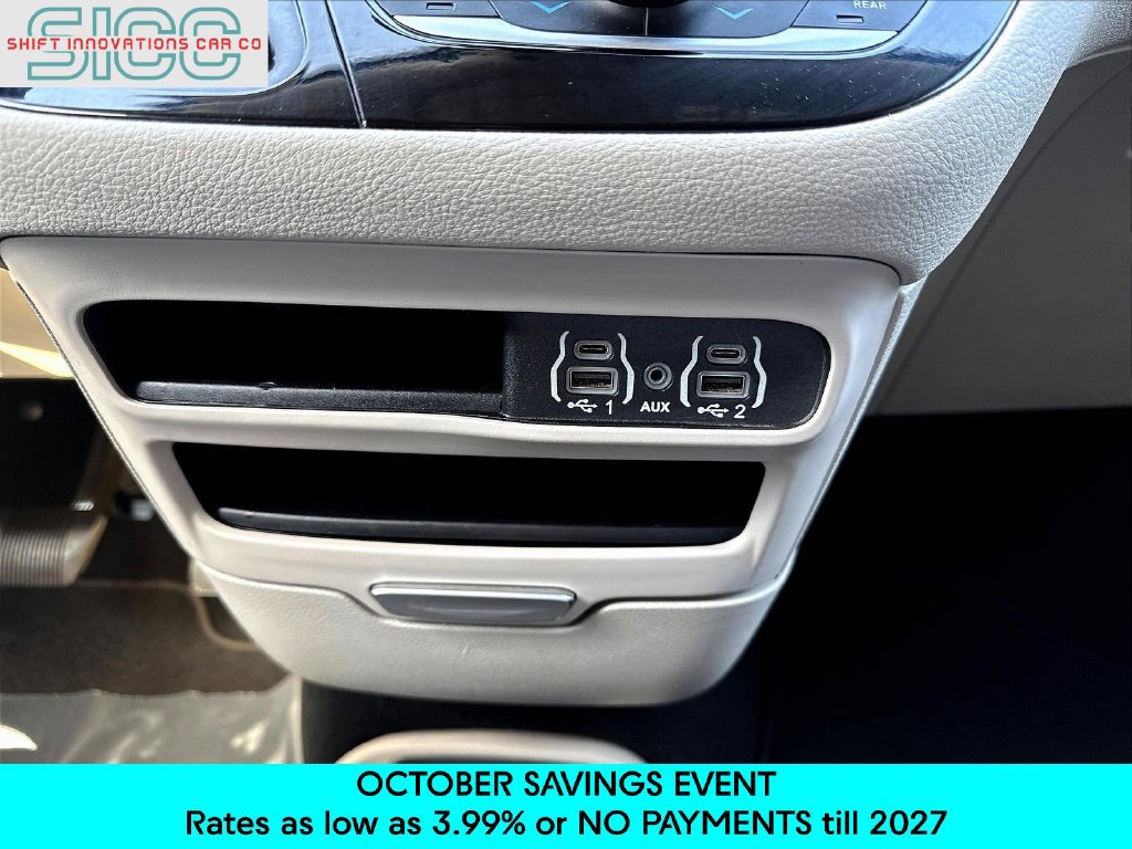 Used 2024 Chrysler Pacifica Limited FWD image 18