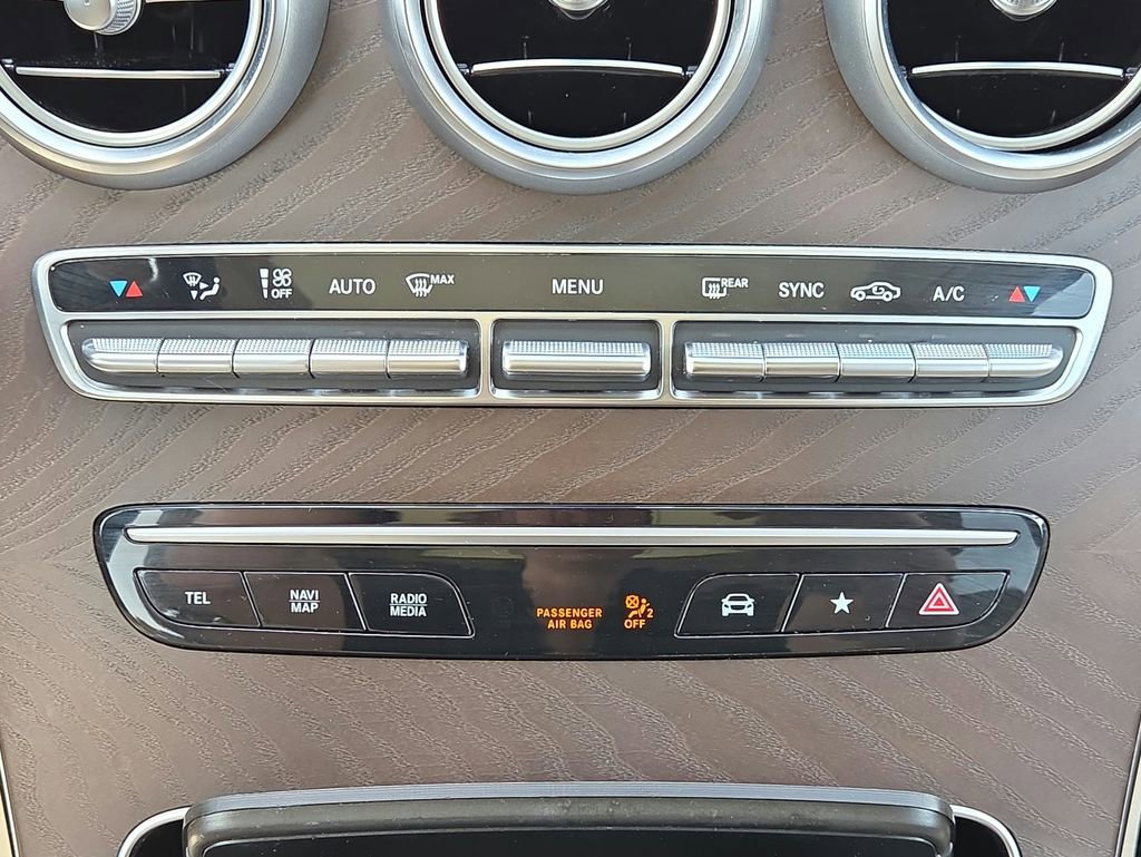 Used 2021 Mercedes-Benz GLC 300 4MATIC image 12