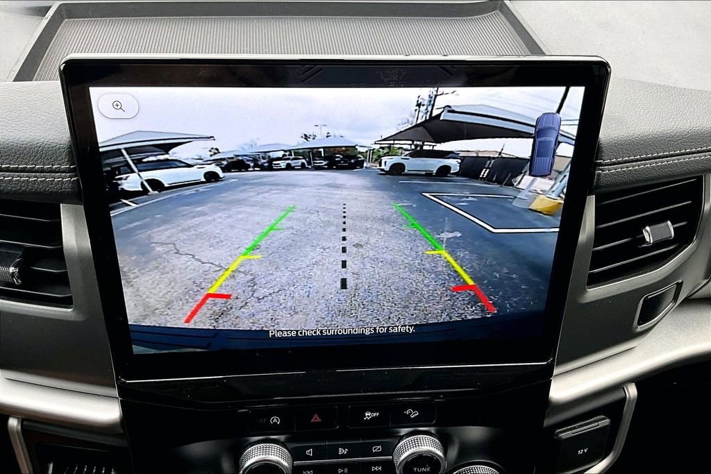 Used 2024 Ford Expedition Max XLT image 33