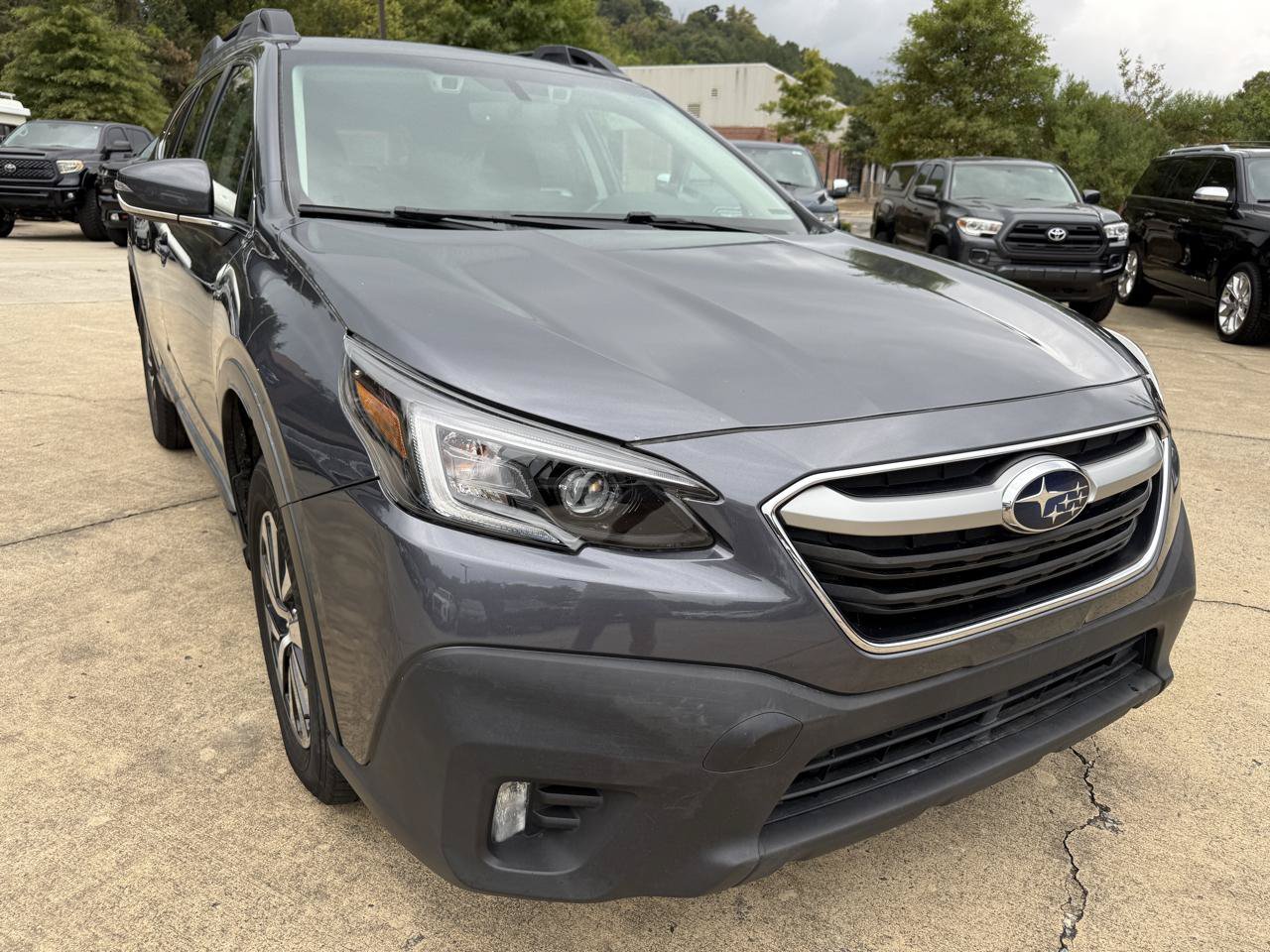 Used 2021 Subaru Outback Premium AWD/4WD image 7
