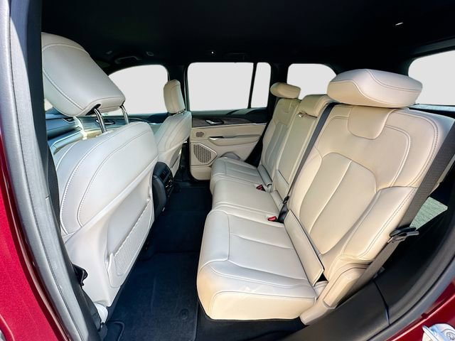 Used 2025 Jeep Grand Cherokee Limited w/ MOPAR Finishing Package AWD/4WD image 25