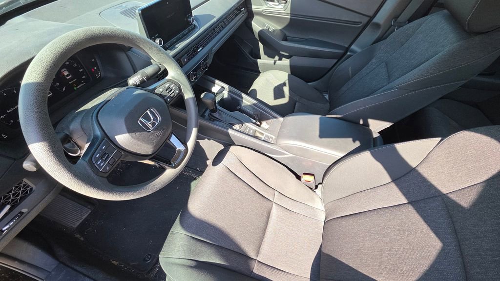 Certified 2023 Honda Accord EX image 12