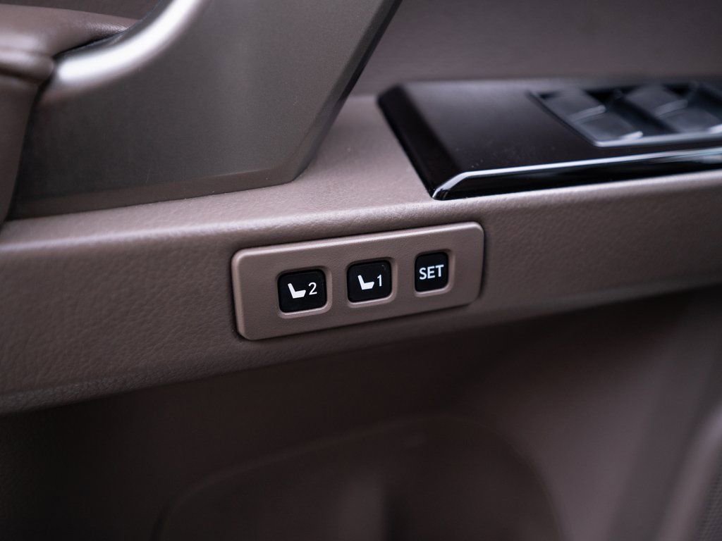 Used 2018 Lexus GX 460 image 22