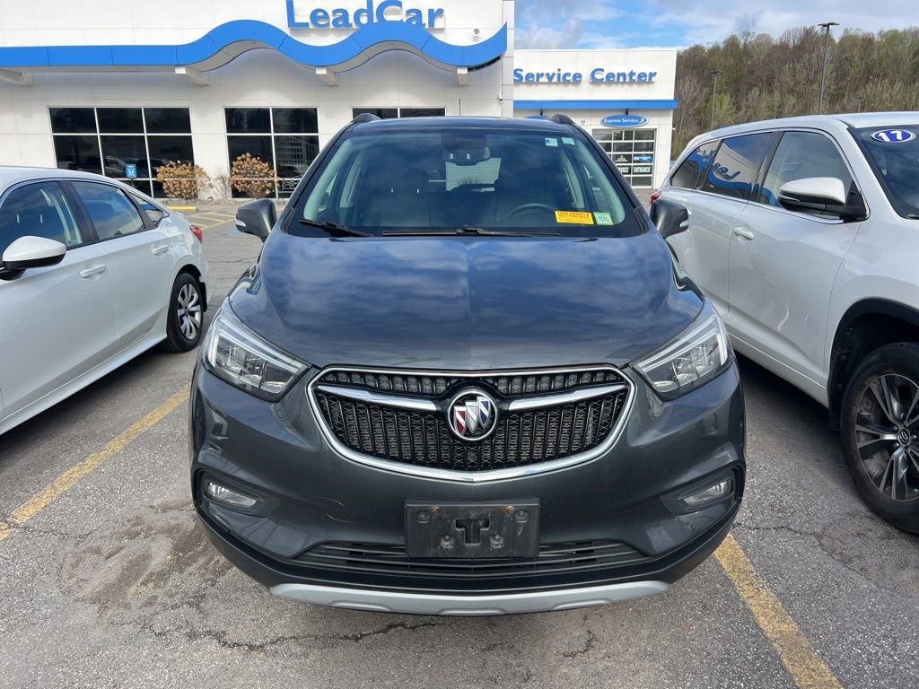 Used 2017 Buick Encore Essence w/ Experience Buick Package AWD/4WD image 2