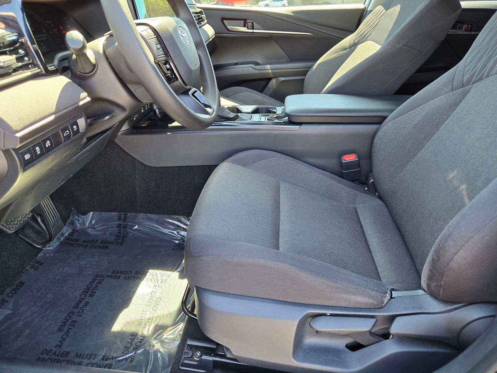 Used 2025 Toyota Camry LE FWD image 15