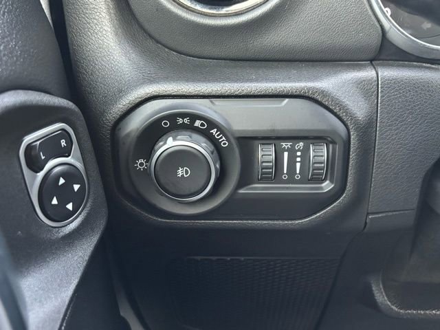 Certified 2021 Jeep Wrangler Unlimited Sahara image 41