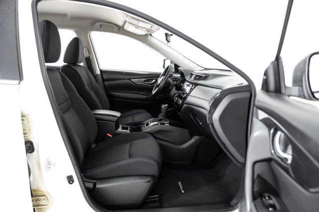 Used 2017 Nissan Rogue S FWD image 25