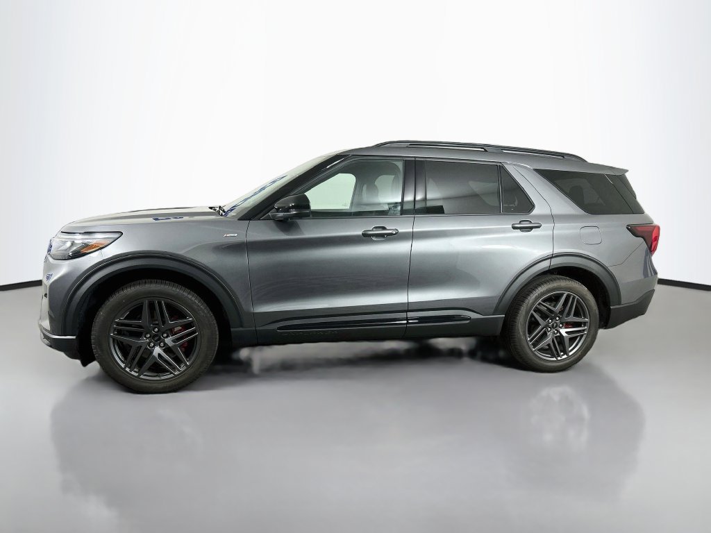 Used 2026 Ford Explorer ST-Line w/ ST-Line Street Pack AWD/4WD image 6
