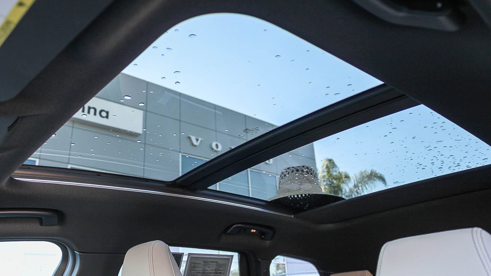 Used 2025 BMW X1 xDrive28i w/ Technology Package image 26