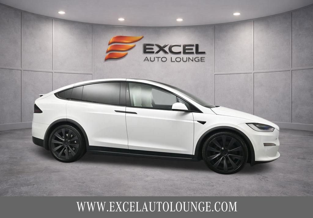 Used 2022 Tesla Model X image 7