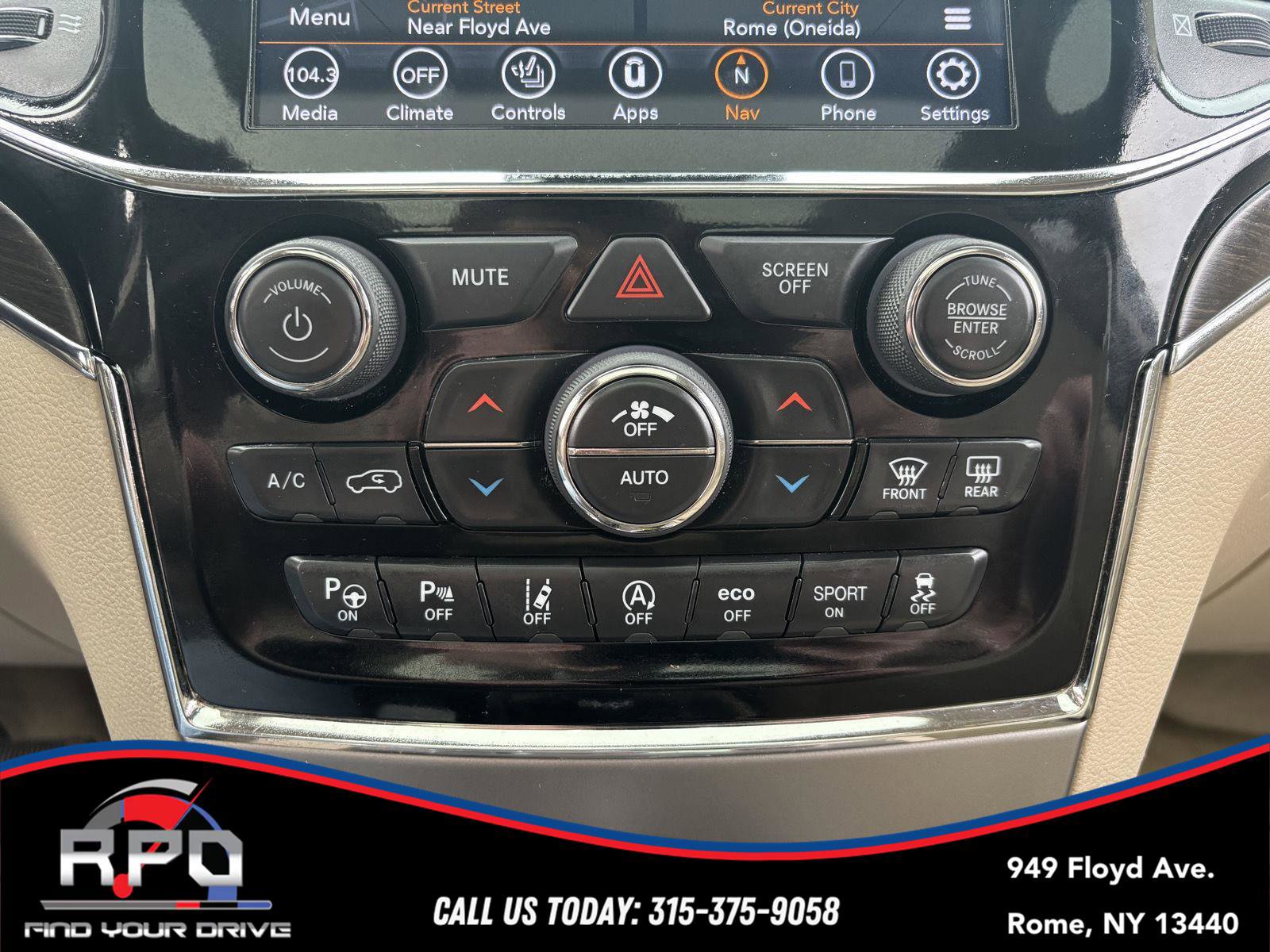 Used 2020 Jeep Grand Cherokee Overland image 25