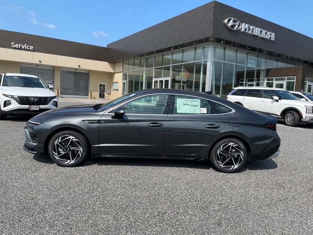New 2026 Hyundai Sonata SEL FWD image 4