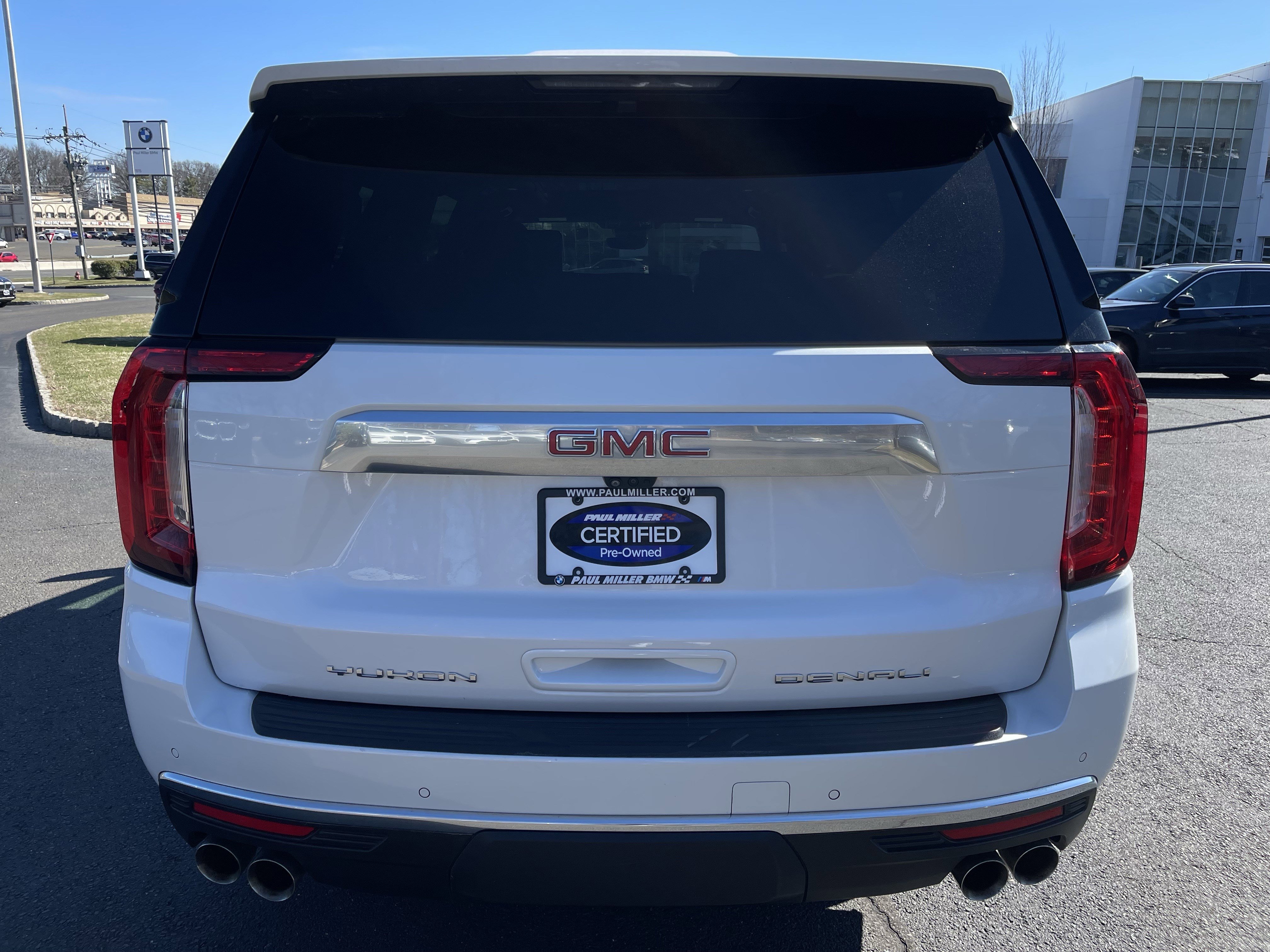 Used 2023 GMC Yukon XL Denali w/ Denali Reserve Package image 5