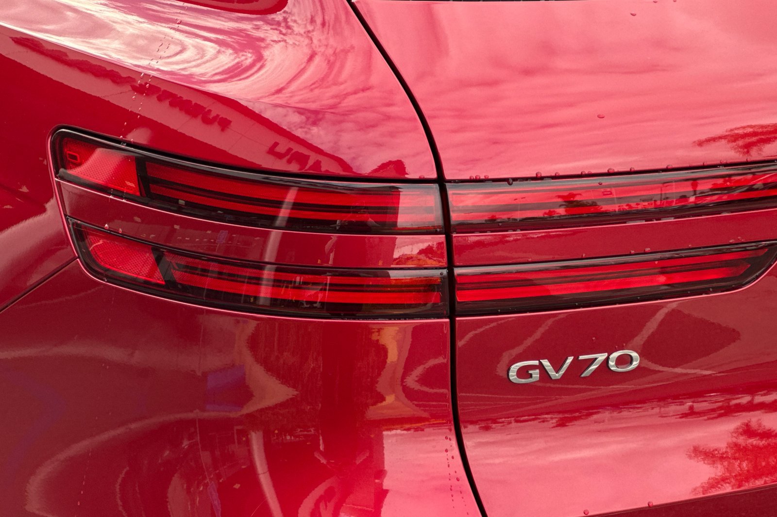 Used 2024 Genesis GV70 3.5T Sport AWD/4WD image 28