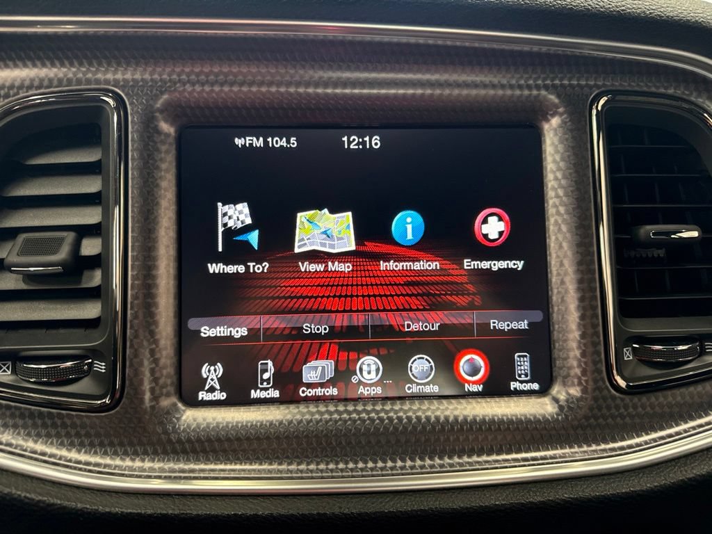 Used 2016 Dodge Challenger SRT Hellcat RWD image 20