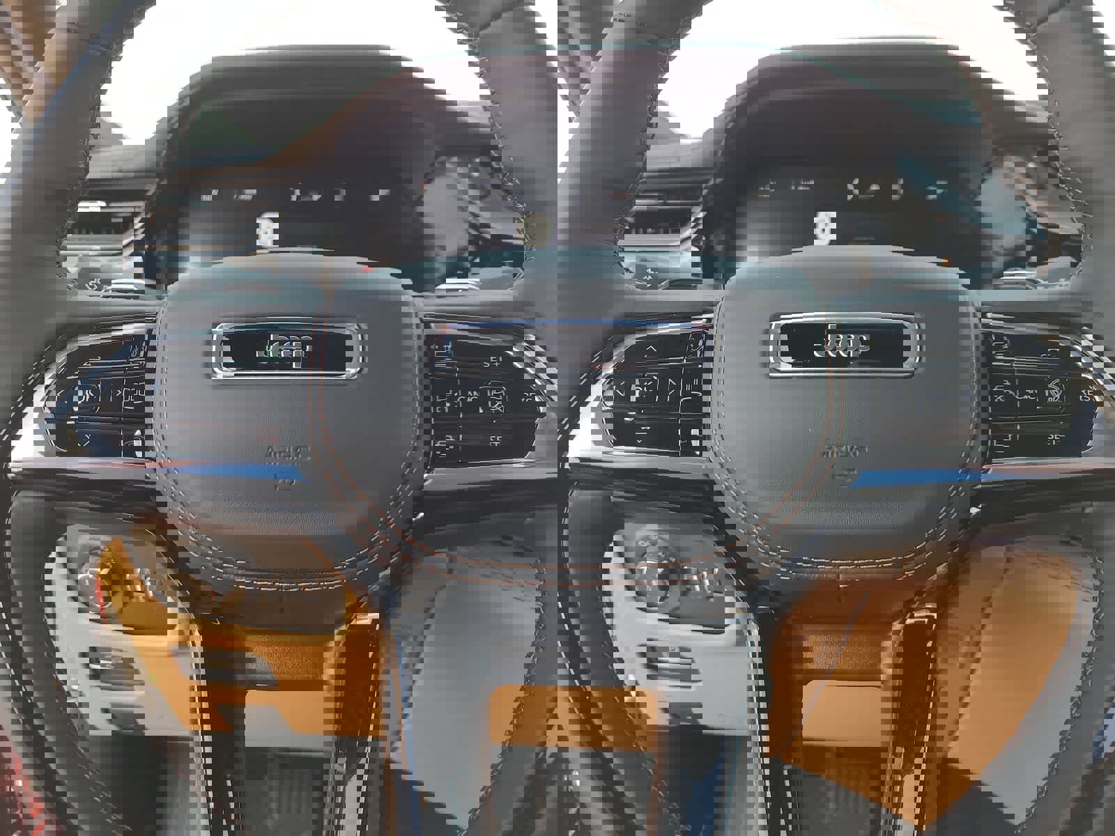 New 2026 Jeep Grand Cherokee Summit w/ Obsidian Package AWD/4WD image 23