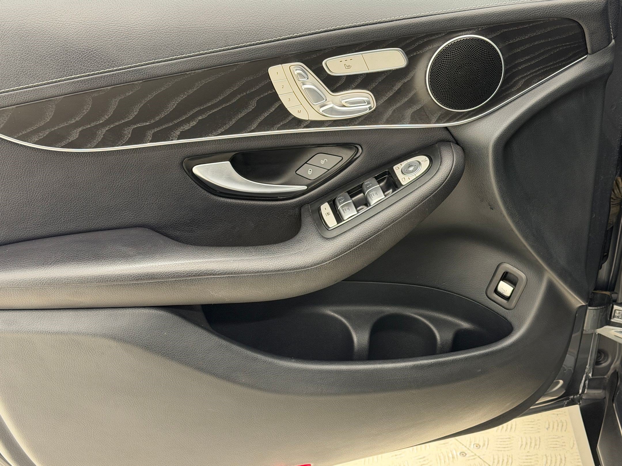 Used 2016 Mercedes-Benz GLC 300 4MATIC image 14