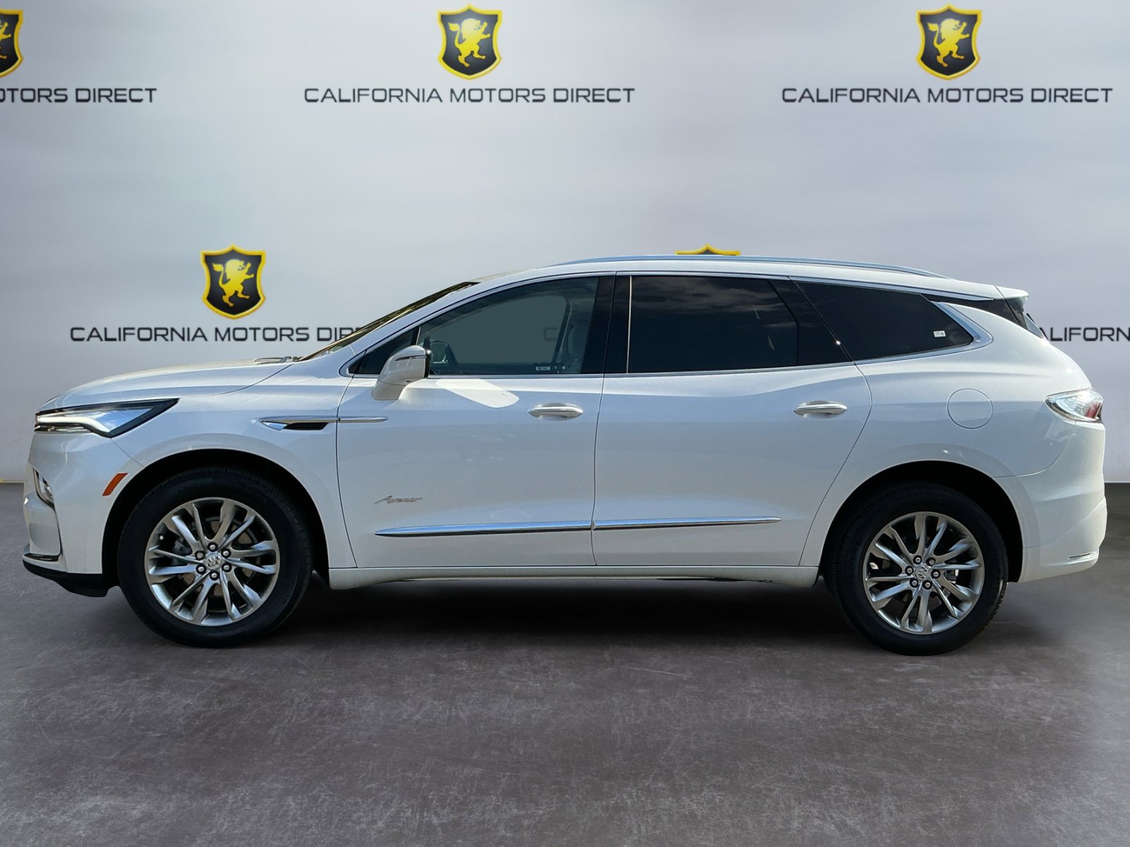 Used 2023 Buick Enclave Avenir w/ Avenir Technology Package image 8