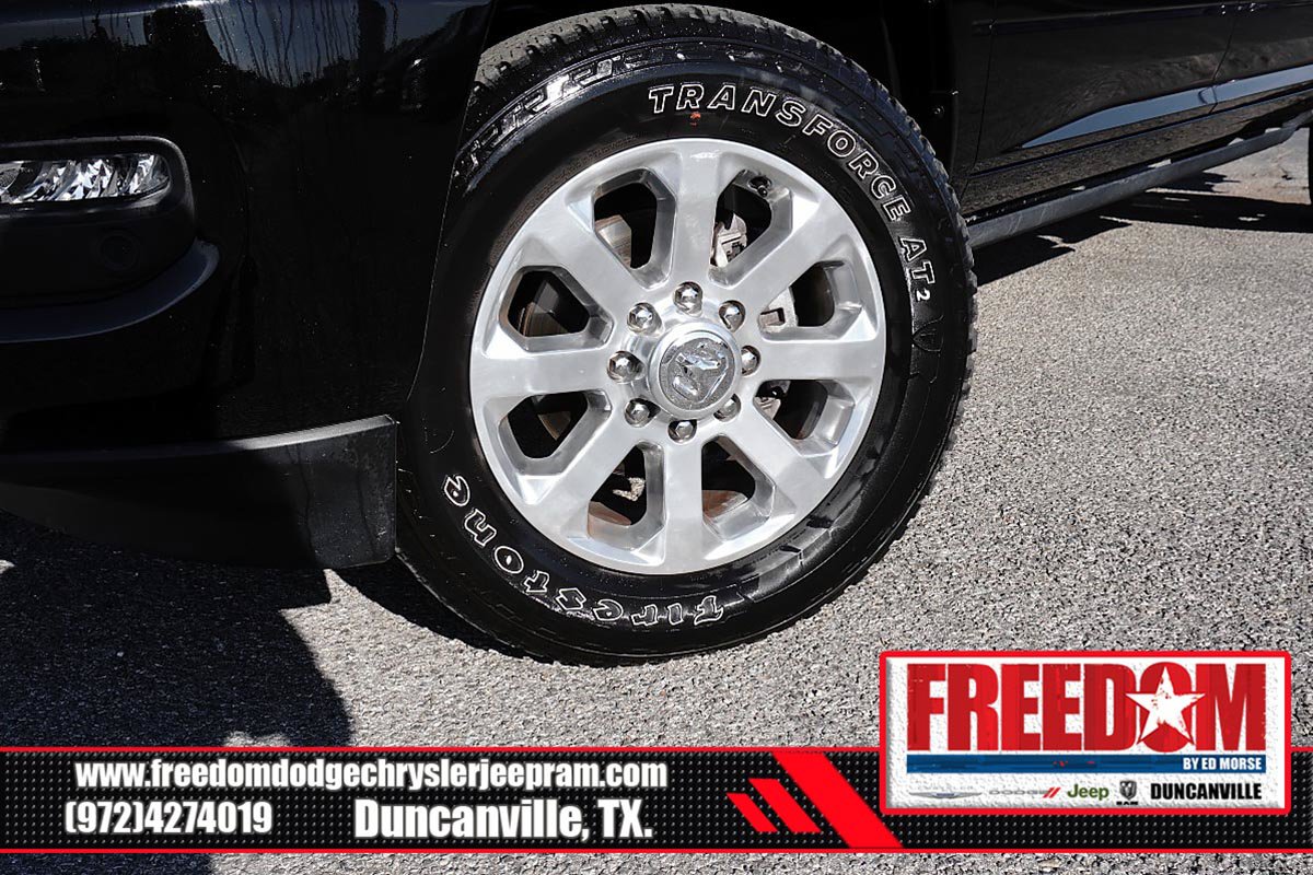 Used 2025 RAM 3500 Laramie AWD/4WD image 9