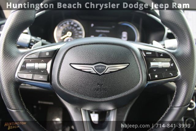 Used 2025 Genesis G70 2.5T image 18