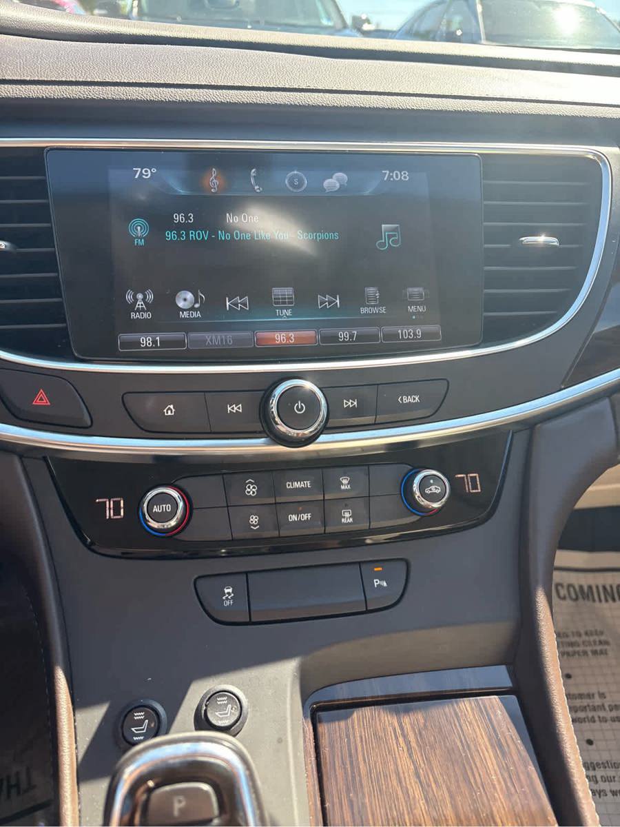 Used 2017 Buick LaCrosse Preferred FWD image 11