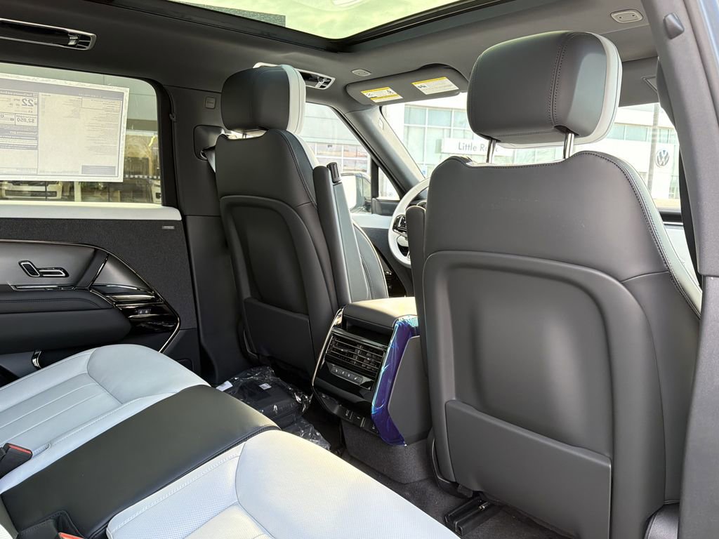 New 2026 Land Rover Range Rover Sport Dynamic SE image 15