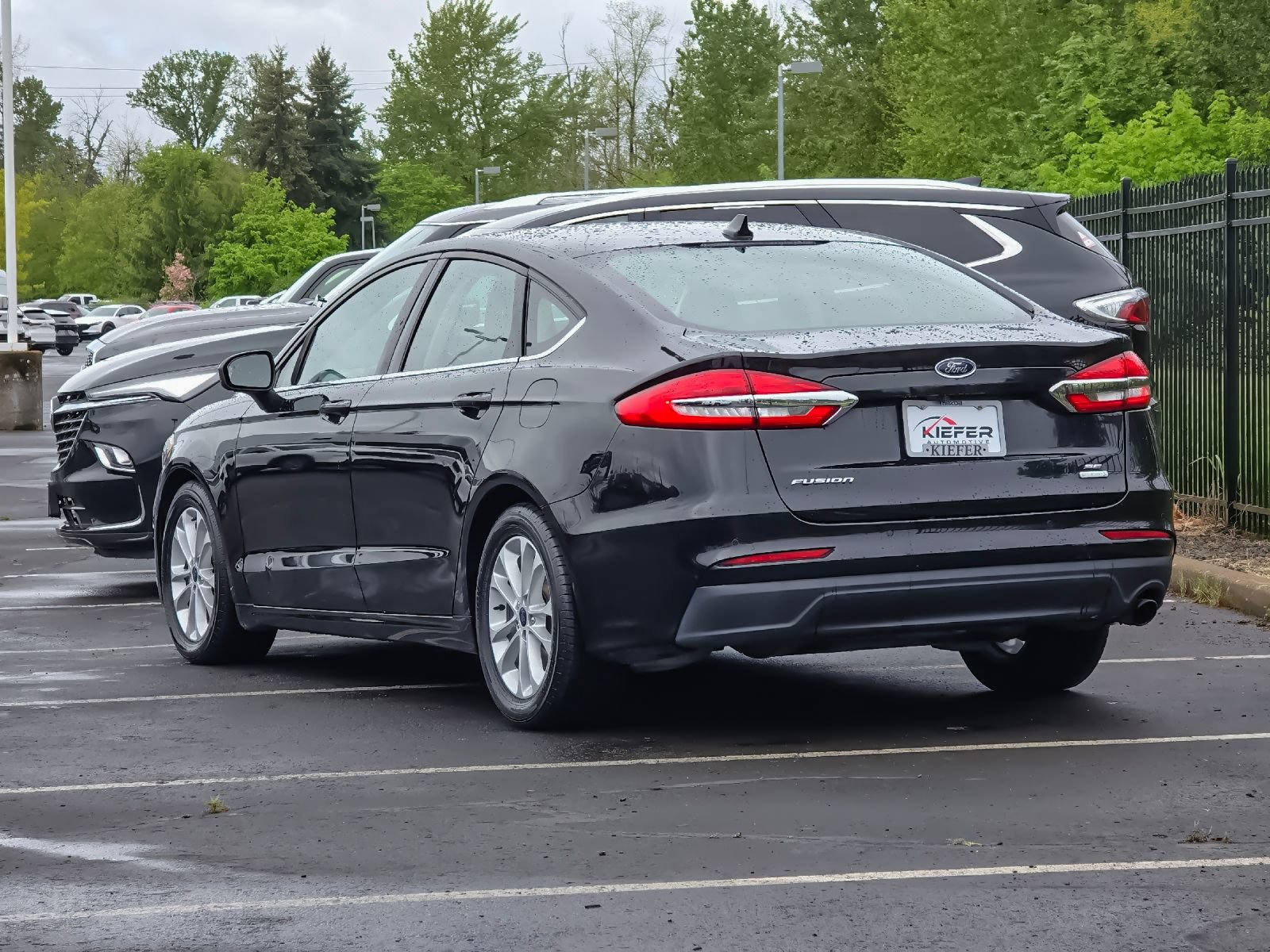 Used 2020 Ford Fusion SE FWD image 6