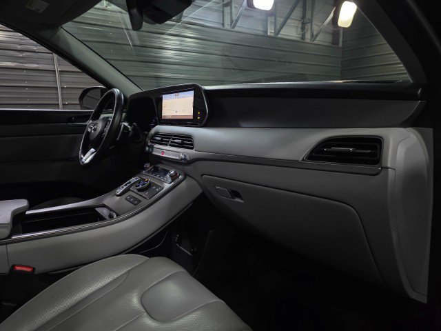 Used 2021 Hyundai Palisade SEL w/ Premium Package image 12