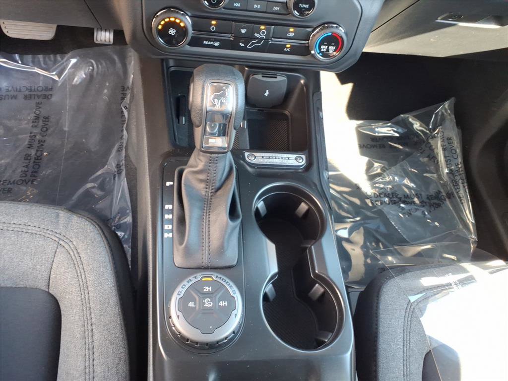 New 2025 Ford Bronco 4-Door image 15