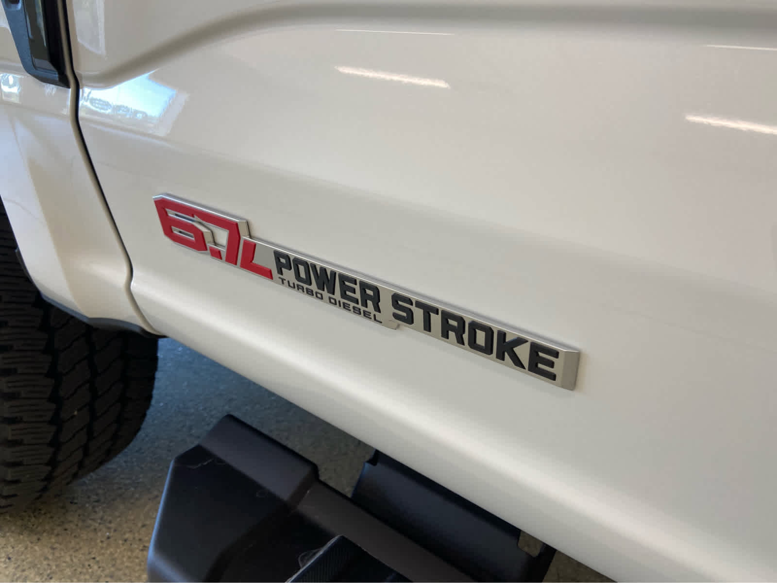 New 2026 Ford F350 Lariat w/ Black Appearance Package image 13