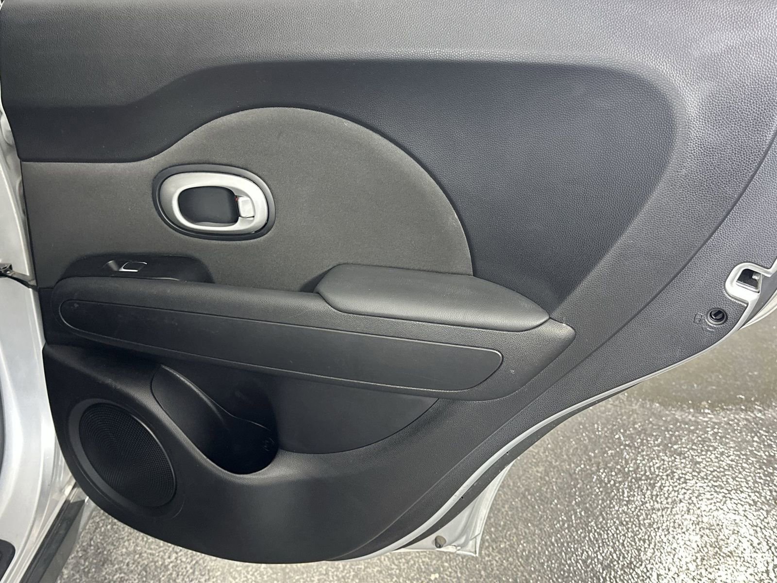 Used 2018 Kia Soul image 31