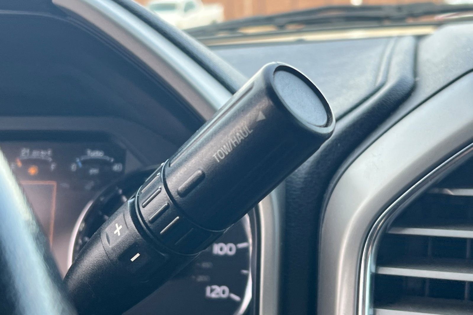 Used 2017 Ford F350 Lariat w/ Camper Package image 18