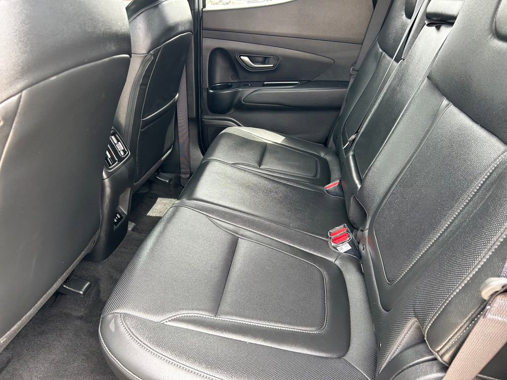 Used 2025 Hyundai Santa Cruz SEL image 14