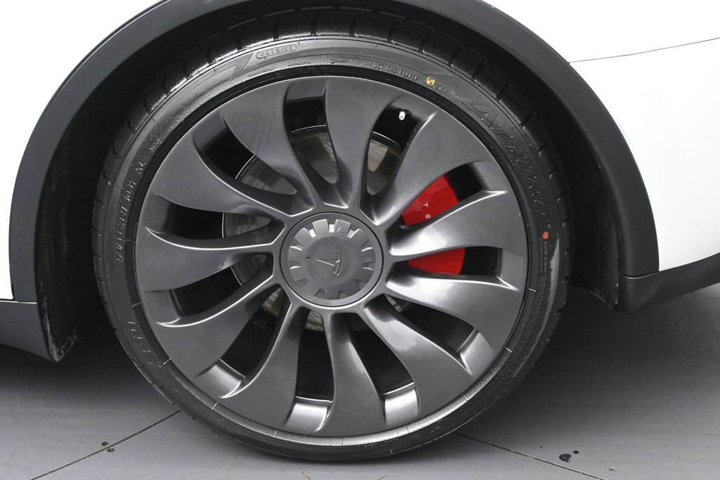 Used 2023 Tesla Model Y Performance AWD/4WD image 11