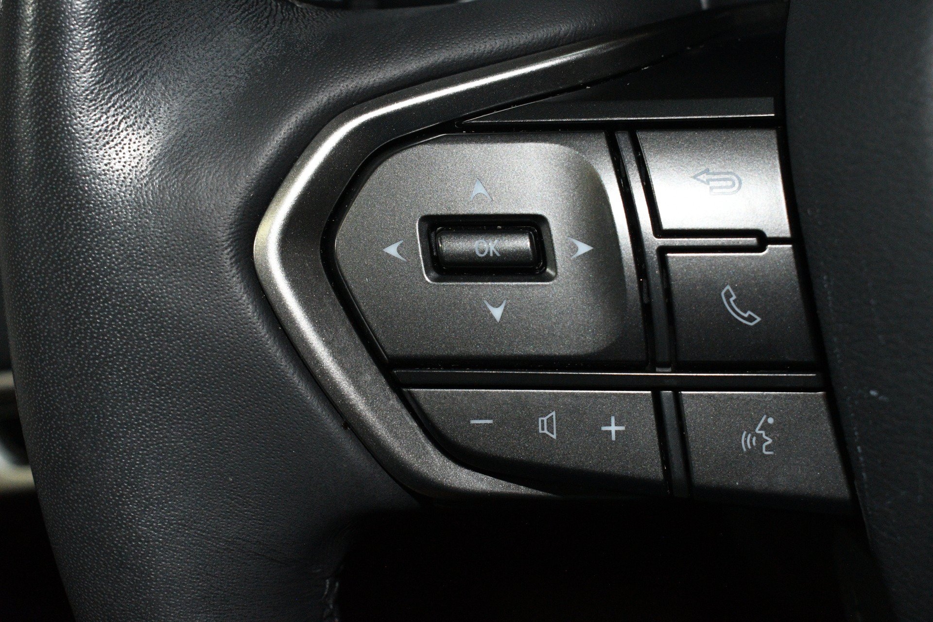 Used 2024 Lexus RX 350 Premium w/ Accessory Package (K3) FWD image 27