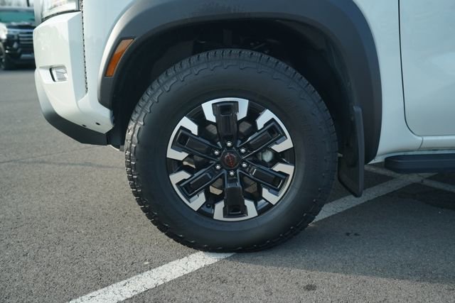 Used 2024 Nissan Frontier PRO-4X w/ Technology Package image 11