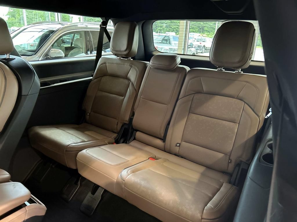 Used 2025 Lincoln Navigator L Black Label AWD/4WD image 25