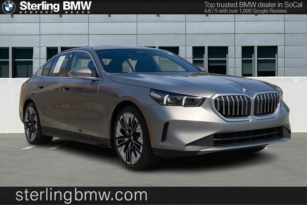 Used 2025 BMW 530i image 1