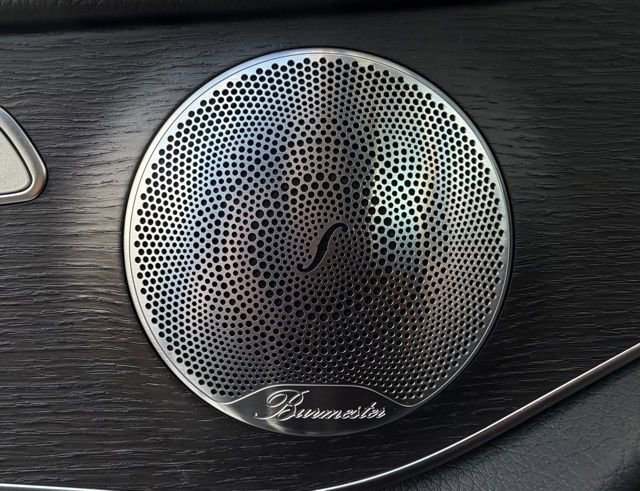 Used 2020 Mercedes-Benz GLC 300 4MATIC image 24