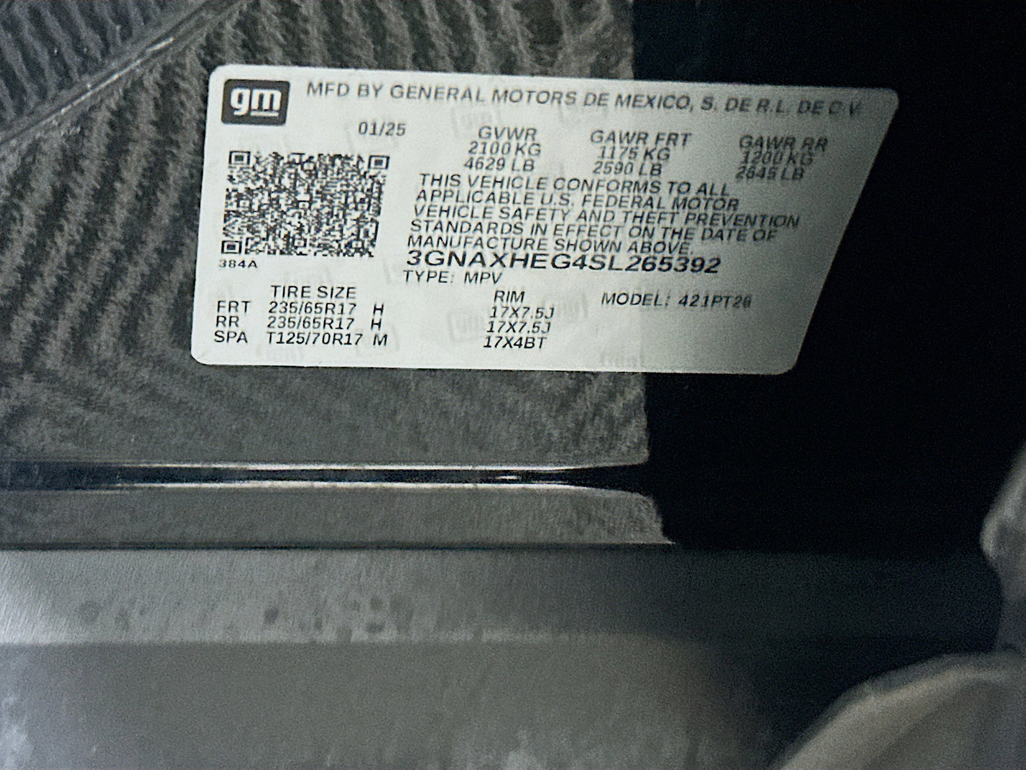 Used 2025 Chevrolet Equinox LT FWD image 12