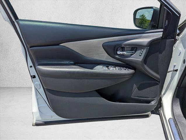 Used 2018 Nissan Murano Platinum w/ Cargo Package FWD image 23