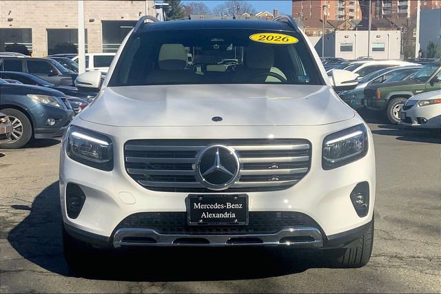 Used 2026 Mercedes-Benz GLB 250 4MATIC image 2