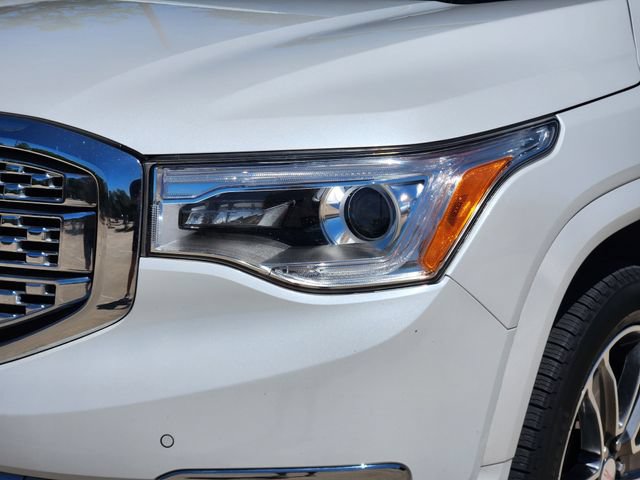 Used 2019 GMC Acadia Denali w/ Technology Package FWD image 9