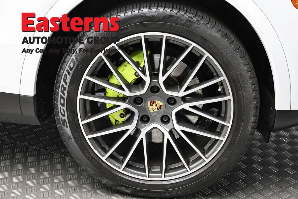 Used 2019 Porsche Cayenne E-Hybrid AWD/4WD image 30